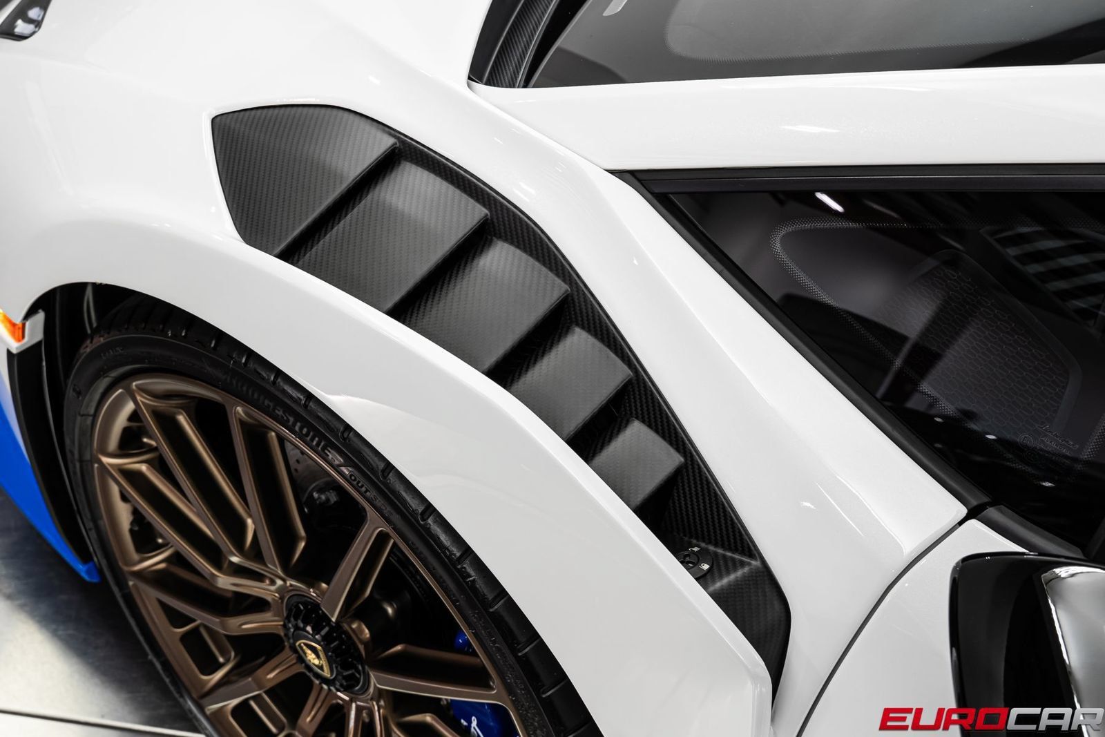 Used 2022 Lamborghini Huracan STO RWD image 16