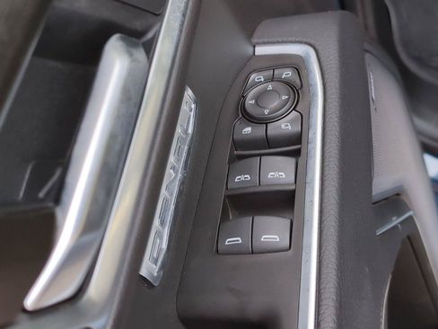 Used 2025 GMC Sierra 1500 Denali w/ Denali Reserve Package AWD/4WD image 17