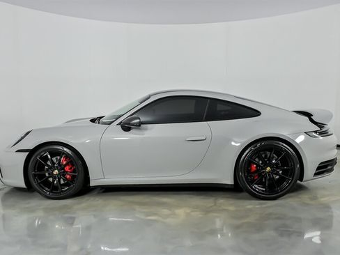 Used 2024 Porsche 911 Carrera T RWD image 9
