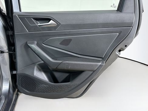 Used 2025 Volkswagen Jetta Sport image 28