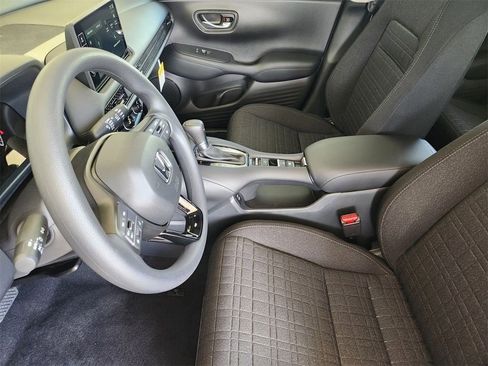 New 2026 Honda HR-V LX image 9