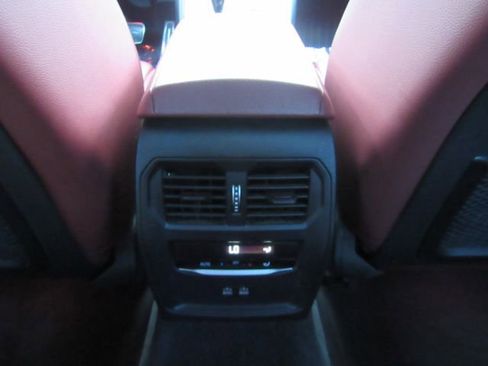 Used 2022 BMW 430i Coupe w/ M Sport Package image 26