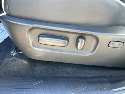 Used 2022 Toyota Tacoma TRD Off-Road image 18