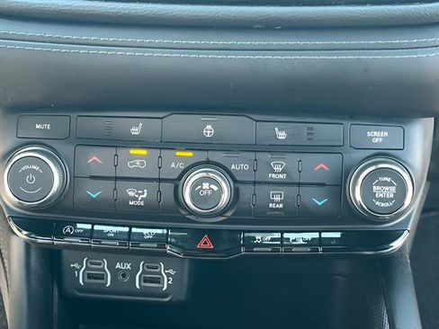 Used 2021 Dodge Durango GT image 28