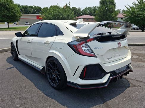 Used 2018 Honda Civic Type R image 4