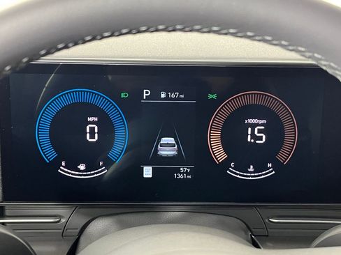 Used 2025 Hyundai Kona SEL image 19