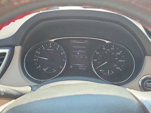 Used 2016 Nissan Rogue SV AWD/4WD image 19