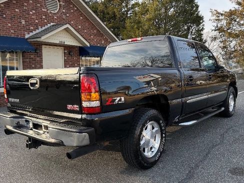 Used 2005 GMC Sierra 1500 SLT w/ Light Duty Power Package image 7