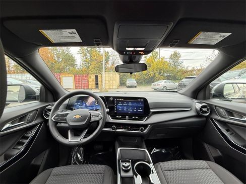 Used 2026 Chevrolet Equinox LT image 22