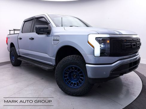 Used 2022 Ford F150 Lightning Lariat w/ Max Trailer Tow Package image 1