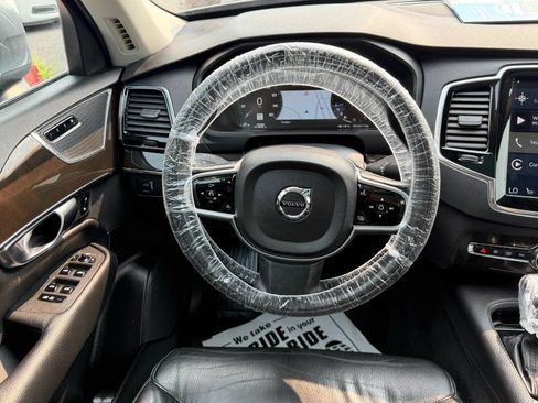 Used 2018 Volvo XC90 T6 Momentum w/ Convenience Package AWD/4WD image 12