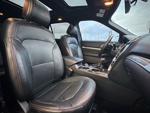 Used 2017 Ford Explorer Sport w/ Equipment Group 401A image 32