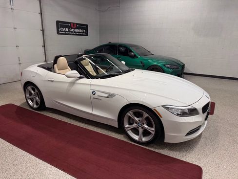 Used 2016 BMW Z4 sDrive28i RWD image 12