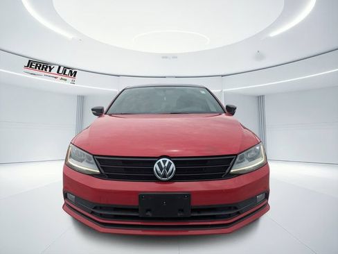 Used 2018 Volkswagen Jetta Sport FWD image 8