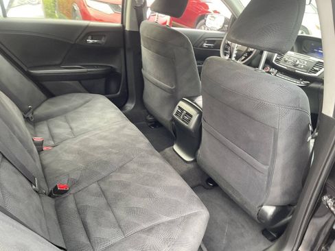 Used 2017 Honda Accord Hybrid Sedan image 23