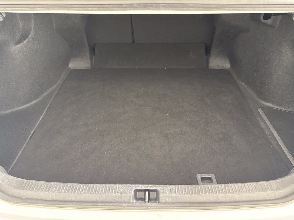 Used 2025 Toyota Camry LE FWD image 14