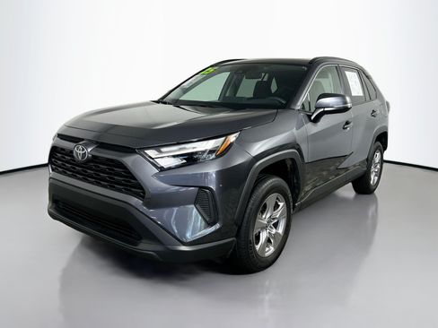 Used 2025 Toyota RAV4 XLE w/ Convenience Package FWD image 10