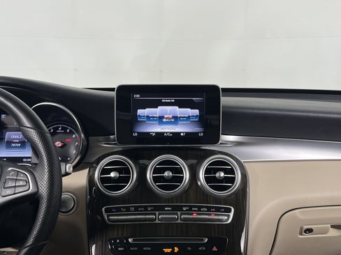 Certified 2018 Mercedes-Benz GLC 300 4MATIC image 17