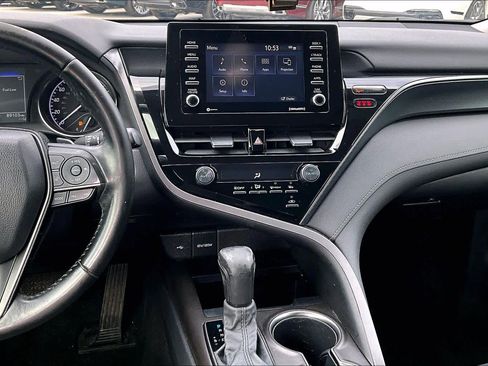 Certified 2021 Toyota Camry SE w/ Convenience Package image 11