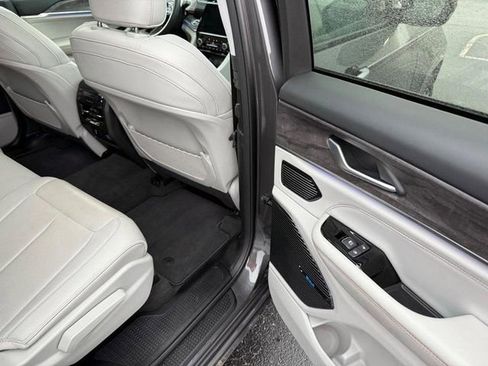Used 2022 Jeep Grand Cherokee L Overland image 13
