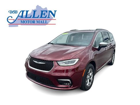 Used 2023 Chrysler Pacifica Limited AWD/4WD image 1