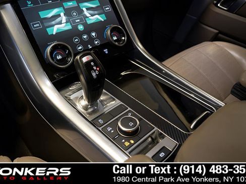 Used 2018 Land Rover Range Rover Sport HSE Dynamic image 46