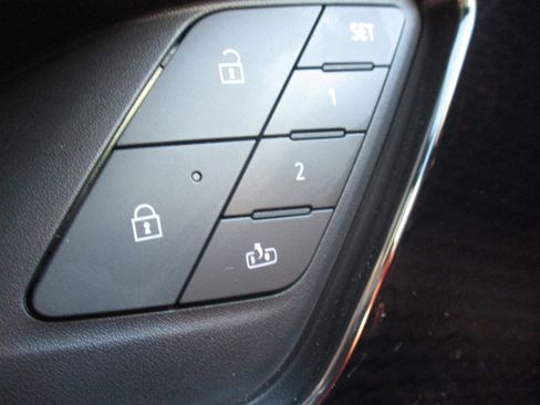 Used 2024 Chevrolet Blazer EV RS image 30