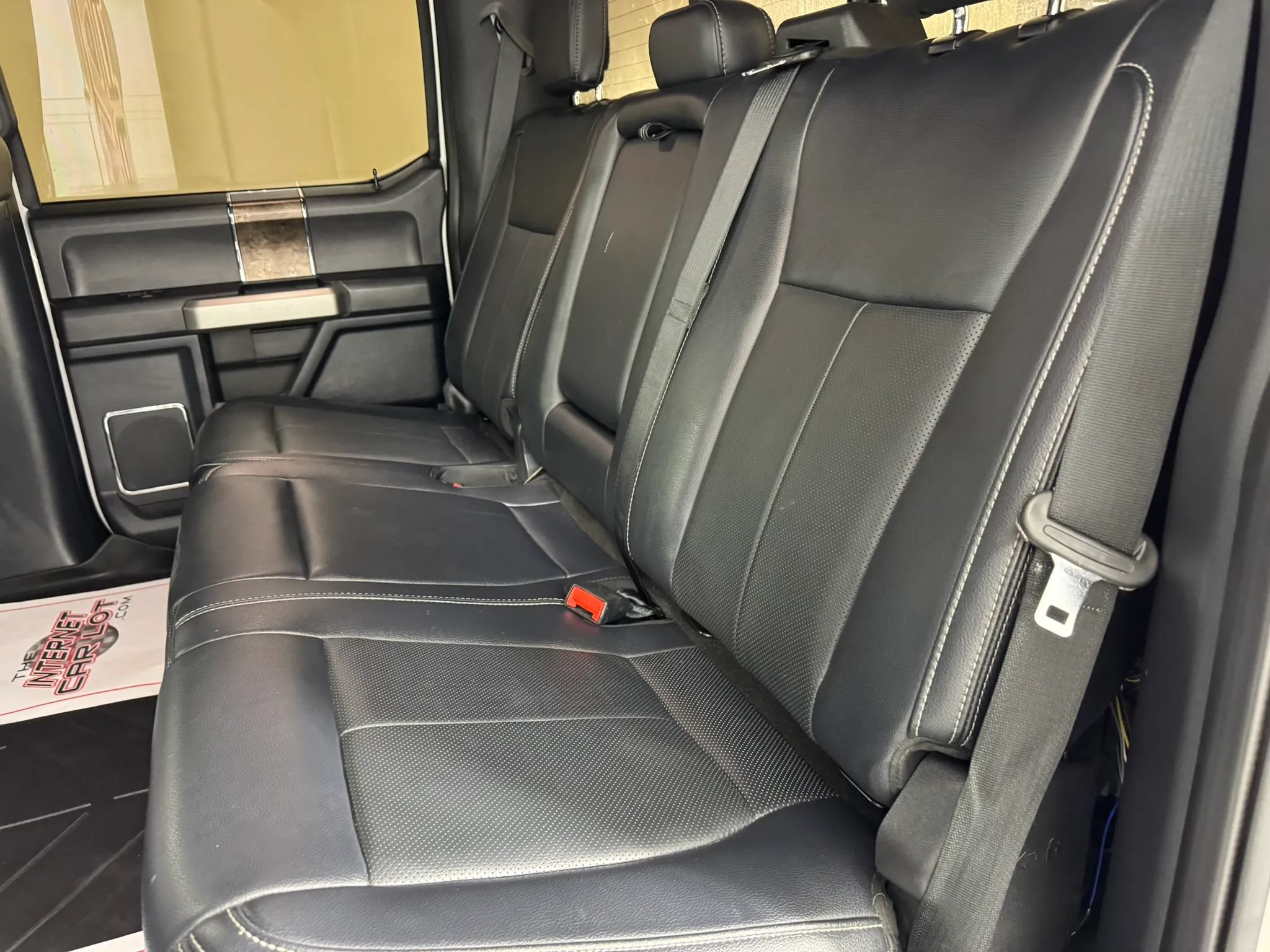 Used 2022 Ford F350 Lariat w/ Black Appearance Package AWD/4WD image 38