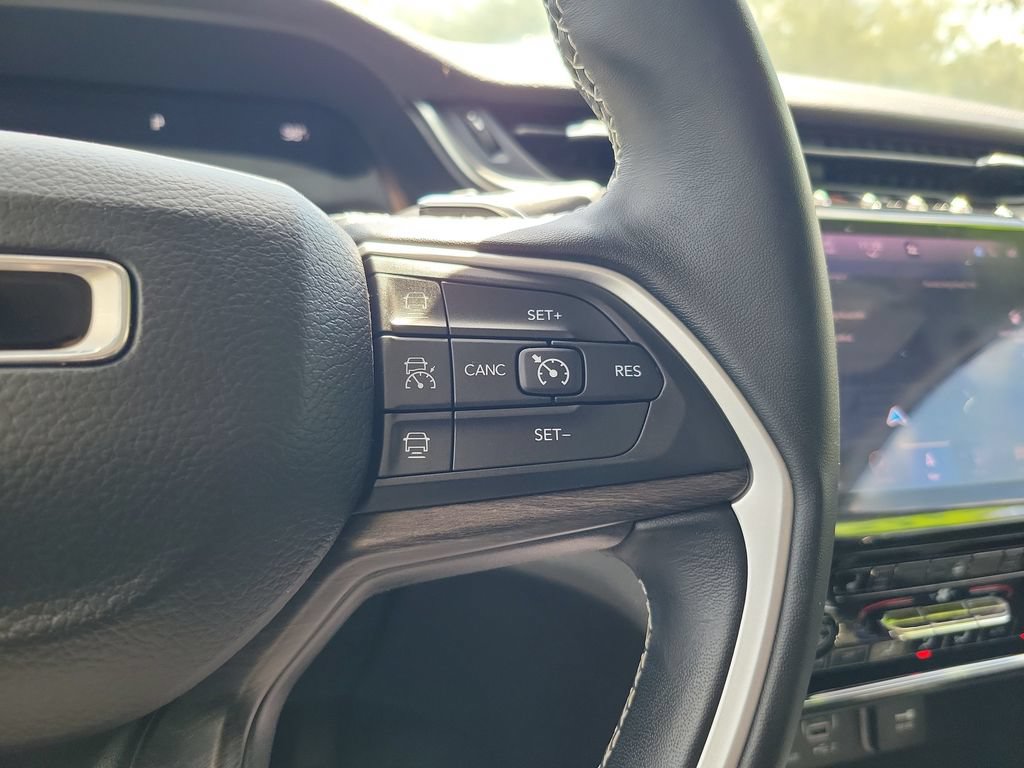 Used 2022 Jeep Grand Cherokee Limited RWD image 23
