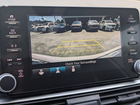 Used 2022 Honda Accord Sport image 21