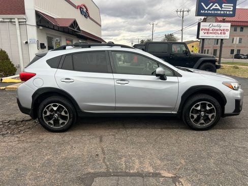 Used 2018 Subaru Crosstrek 2.0i Premium AWD/4WD image 4
