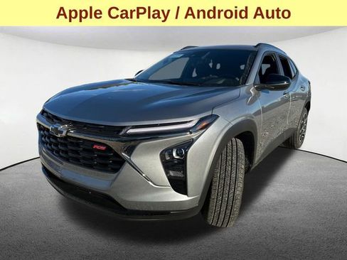 Used 2026 Chevrolet Trax RS w/ Sunroof Package FWD image 5