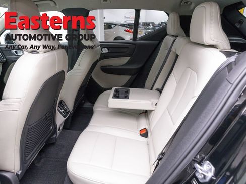 Used 2019 Volvo XC40 T5 Momentum AWD/4WD image 20