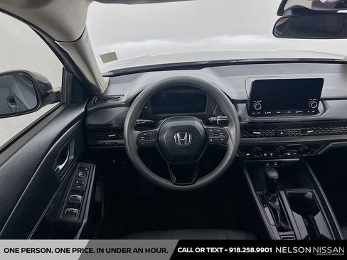 Used 2023 Honda Accord EX image 22