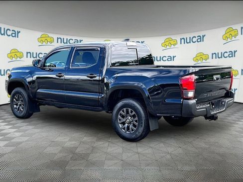 Used 2023 Toyota Tacoma SR5 AWD/4WD image 4