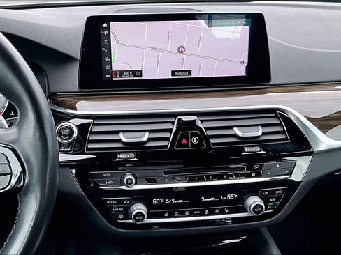 Used 2019 BMW 530i xDrive image 7