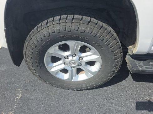 Used 2019 Toyota 4Runner SR5 Premium AWD/4WD image 13