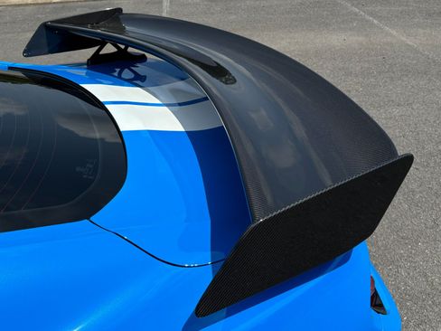 Used 2022 Ford Mustang Shelby GT500 w/ Carbon Fiber Track Pack RWD image 24