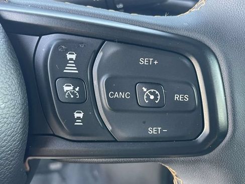 Used 2024 Jeep Wrangler Unlimited Sport AWD/4WD image 21