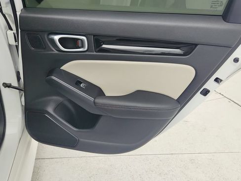 Used 2023 Honda Civic Touring image 34