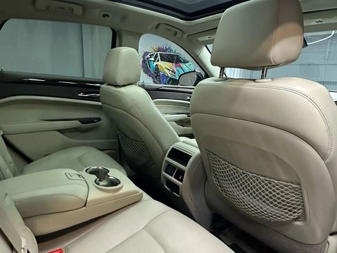 Used 2015 Cadillac SRX Luxury w/ Driver Awareness Package image 31