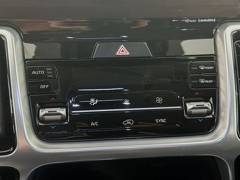 Used 2021 Kia Sorento SX FWD image 24