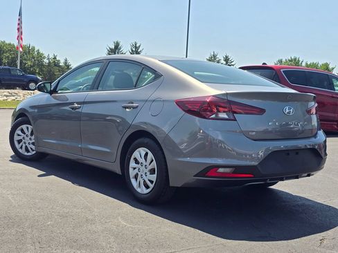 Used 2020 Hyundai Elantra SE FWD image 6