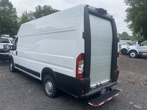 New 2024 RAM ProMaster 3500 w/ Delivery Van Package image 4