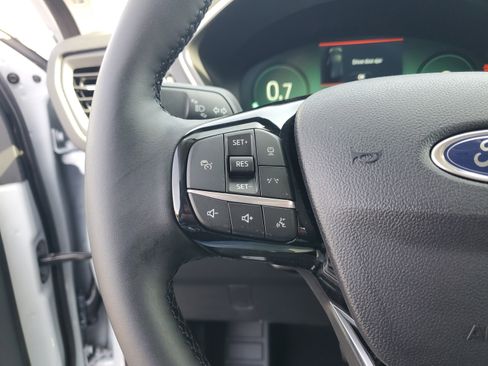 New 2025 Ford Escape Platinum w/ Premium Technology Package image 35