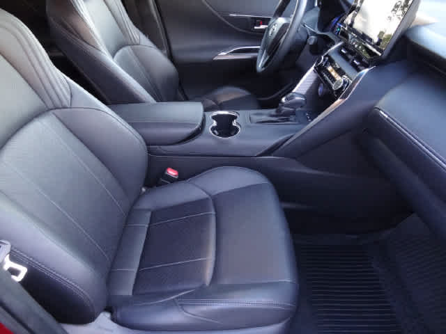 Used 2021 Toyota Venza XLE w/ Softex Package AWD/4WD image 14