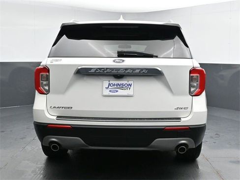 Used 2022 Ford Explorer Limited w/ Equipment Group 301A image 13
