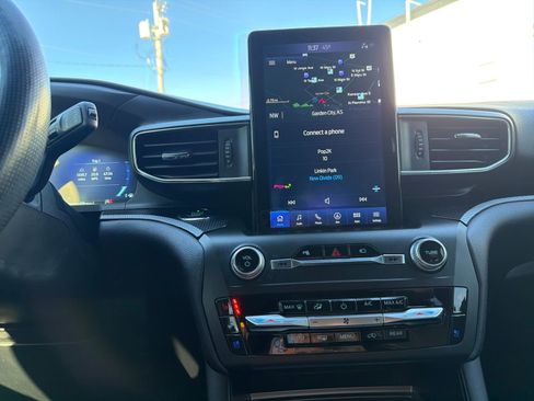 Used 2020 Ford Explorer ST w/ ST Street Pack image 30