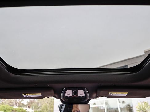 Certified 2025 Volvo XC90 B5 Plus image 18