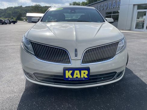 Used 2016 Lincoln MKS AWD w/ Equipment Group 101A image 4